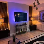 Lush Jacuzzi Apartment 2 Bedrooms With Balcony & Parking