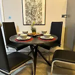 Lush Jacuzzi Apartment 2 Bedrooms With Balcony & Parking